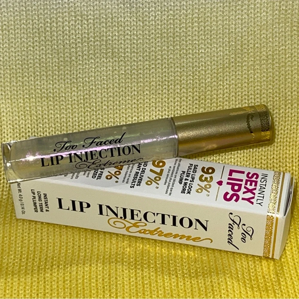 TOO FACED Lip Injection Extreme Lip Plumper in Clear